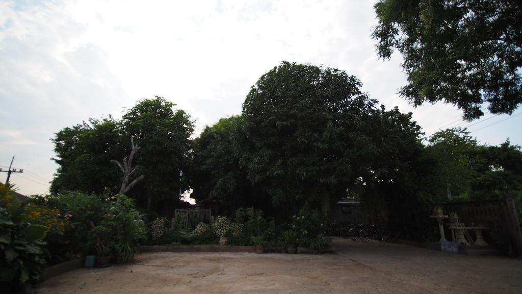 Pround Nan Cottage Exterior foto